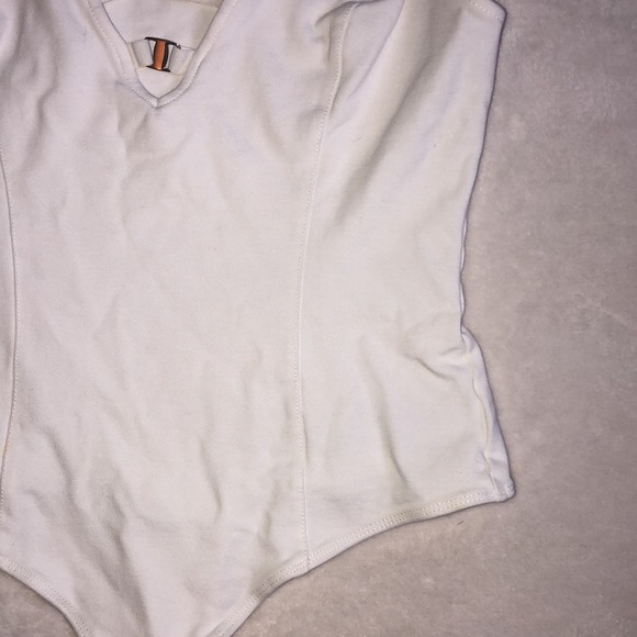 Guess White V-Neck Tank Top Fitted Bodysuit - Picture 4 of 5